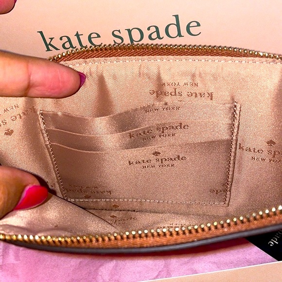 Kate Spade Wristlet Pebbled Leather - Picture 2 of 15